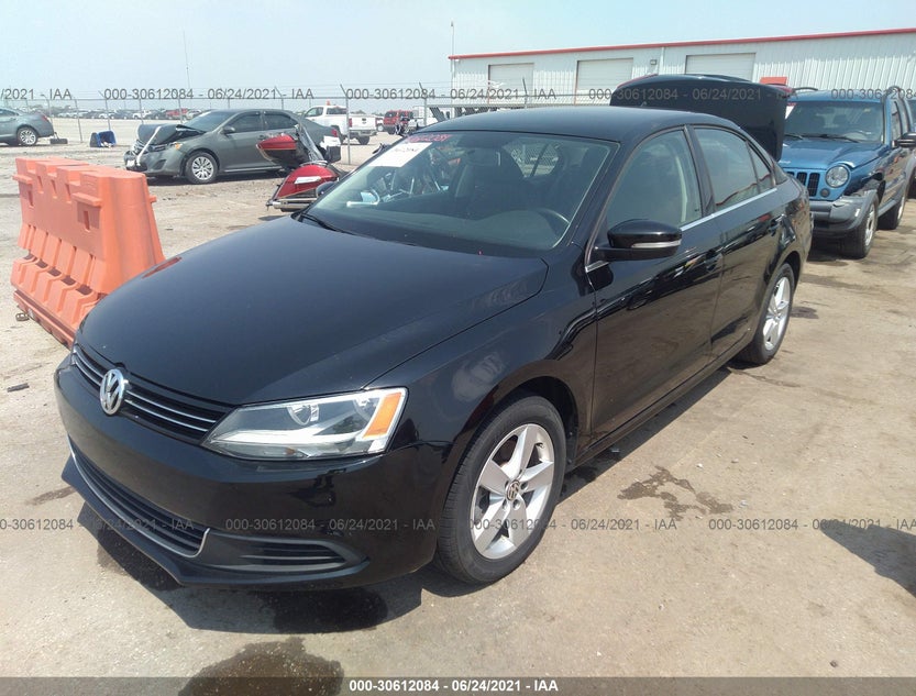3VWLL7AJ1EM230037