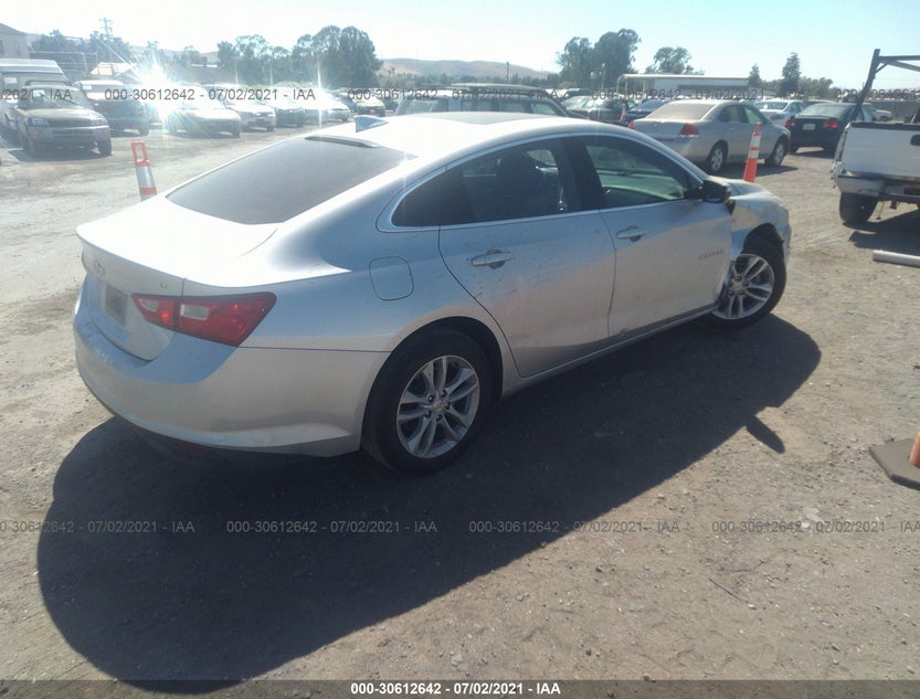 1G1ZD5ST9JF142158