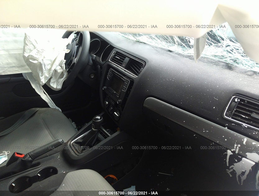 3VW167AJ8HM414135
