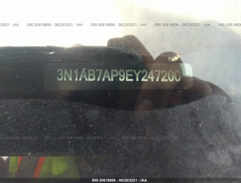 3N1AB7AP9EY247200