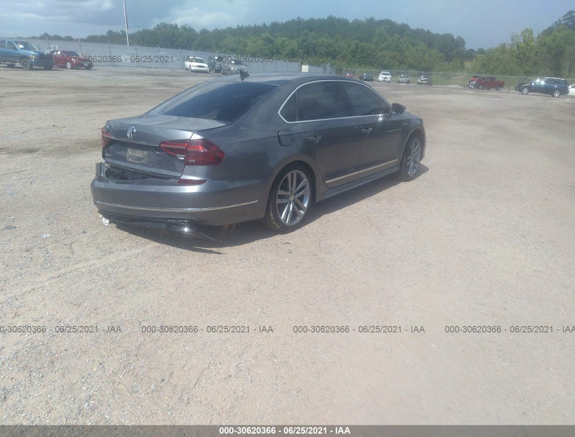 1VWDT7A3XHC043813