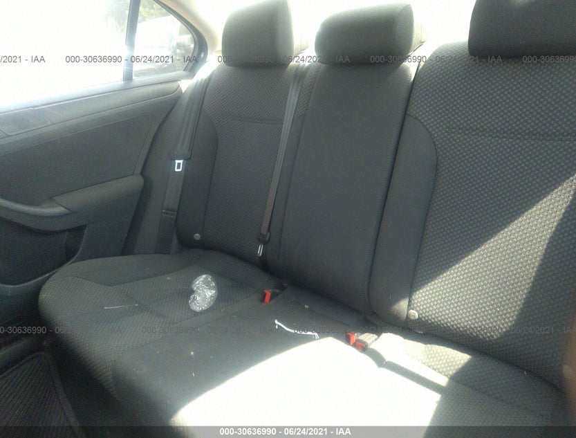 3VW2K7AJ8BM372251