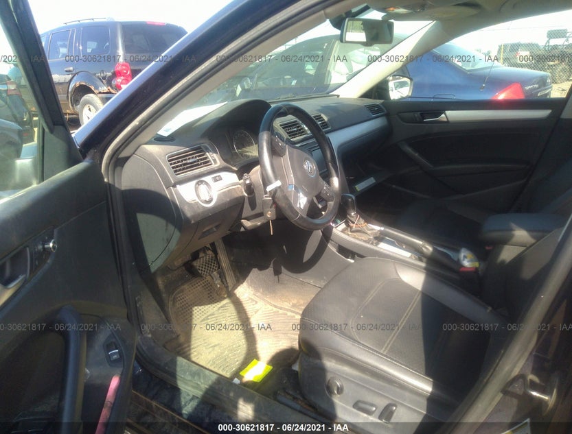 1VWBN7A30DC141048