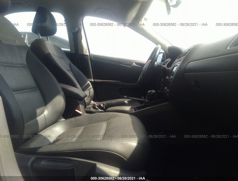 3VWDP7AJ6CM338272