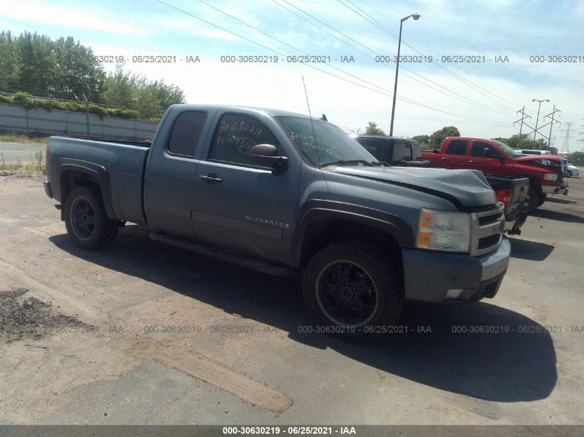 2008 Chevrolet Silverado 1500 Lt1 VIN: 2GCEK190681318102 Lot: 30630219