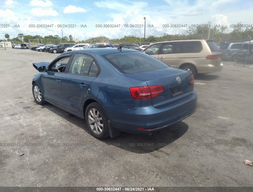 3VWD07AJ4FM295737
