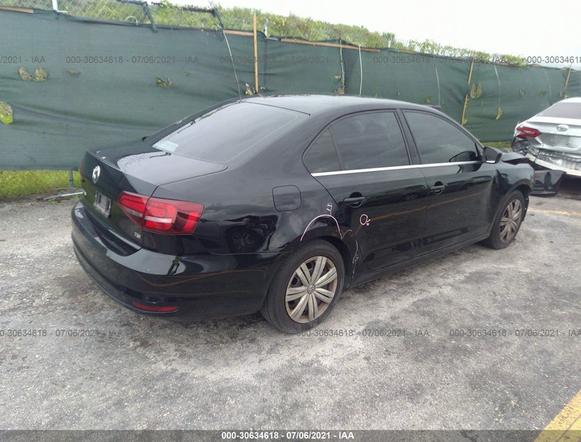 3VW167AJ8HM283045