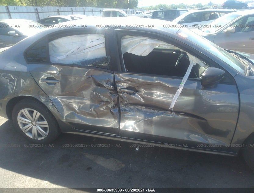 3VW3A7AJ4FM341172