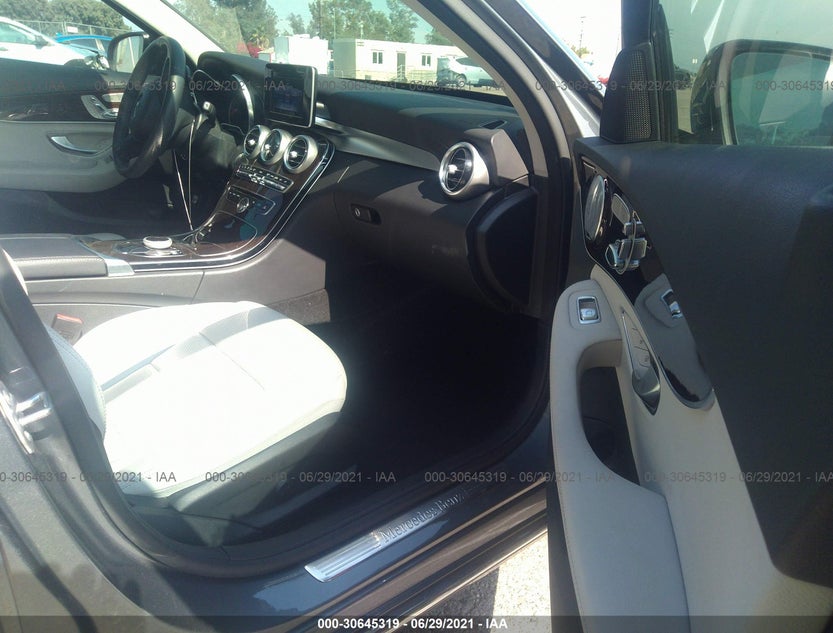 55SWF4JB2HU201071