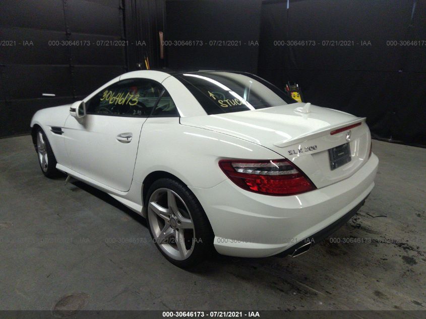 WDDPK3JA6GF122229 2016 Mercedes-Benz Slk 300