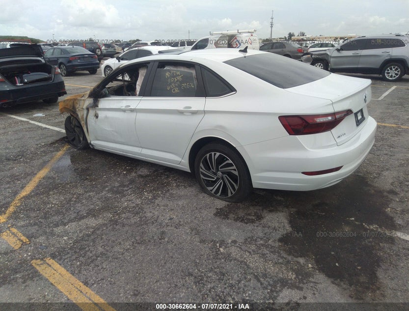 3VWEB7BU1LM022676