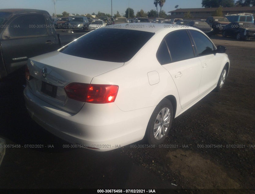 3VW2K7AJ8EM445168