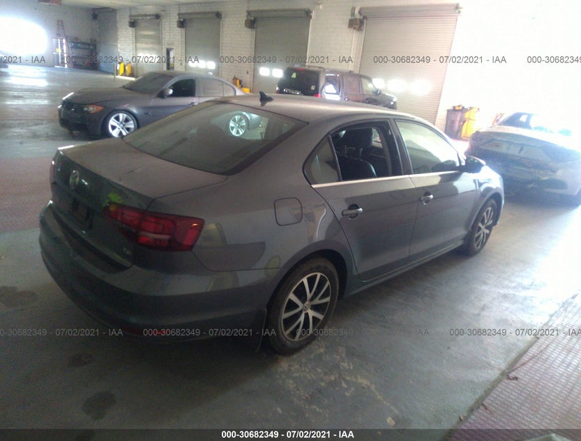 3VWDB7AJ8HM356262