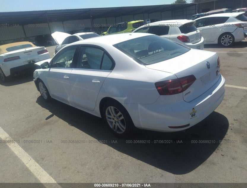 3VW2B7AJ0HM253828