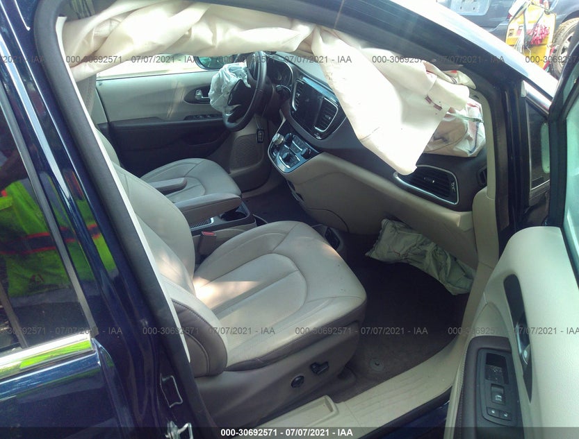 2C4RC1EG4JR182304