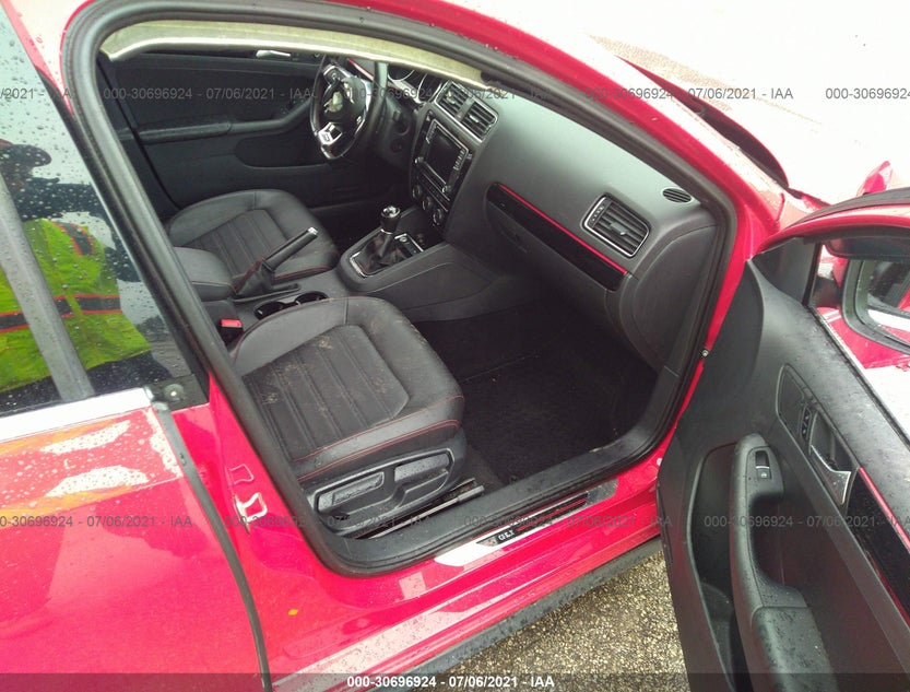 3VW5T7AJ4HM396291