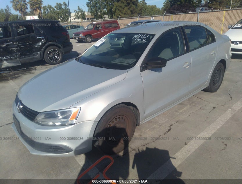 3VW2K7AJ2BM332179