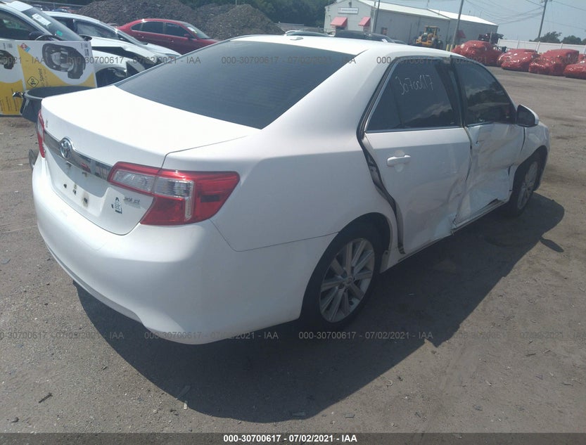 4T4BF1FK8CR206087