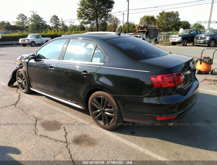 3VW4A7AJ4CM101877