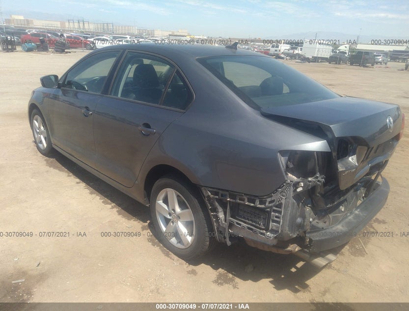 3VW3L7AJ6BM113128