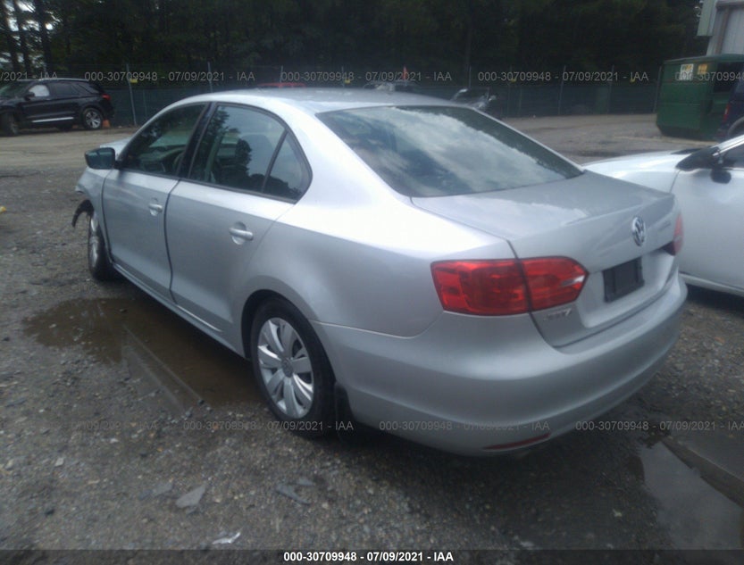 3VW2K7AJ6CM382262