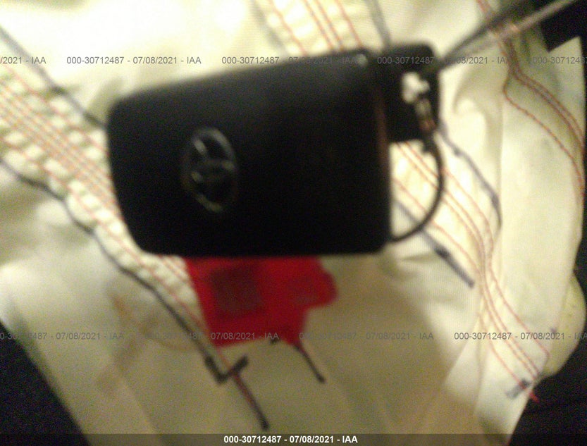 2T1BURHE0EC136482