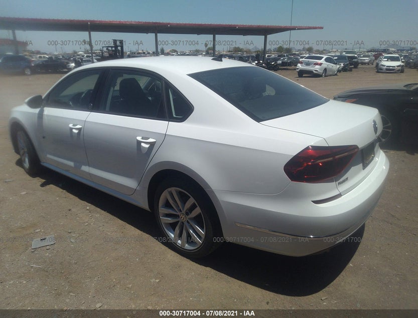 1VWLA7A37KC008090