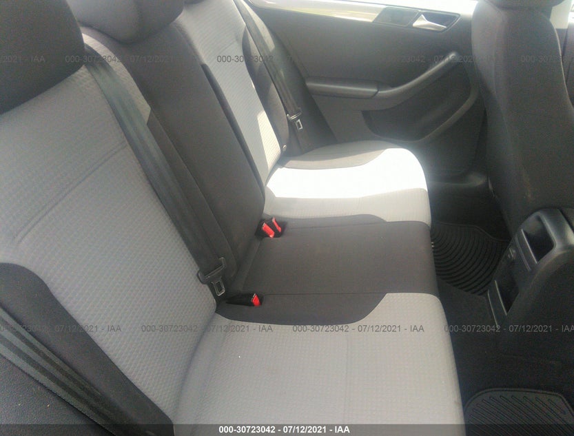 3VW2B7AJ3HM387409