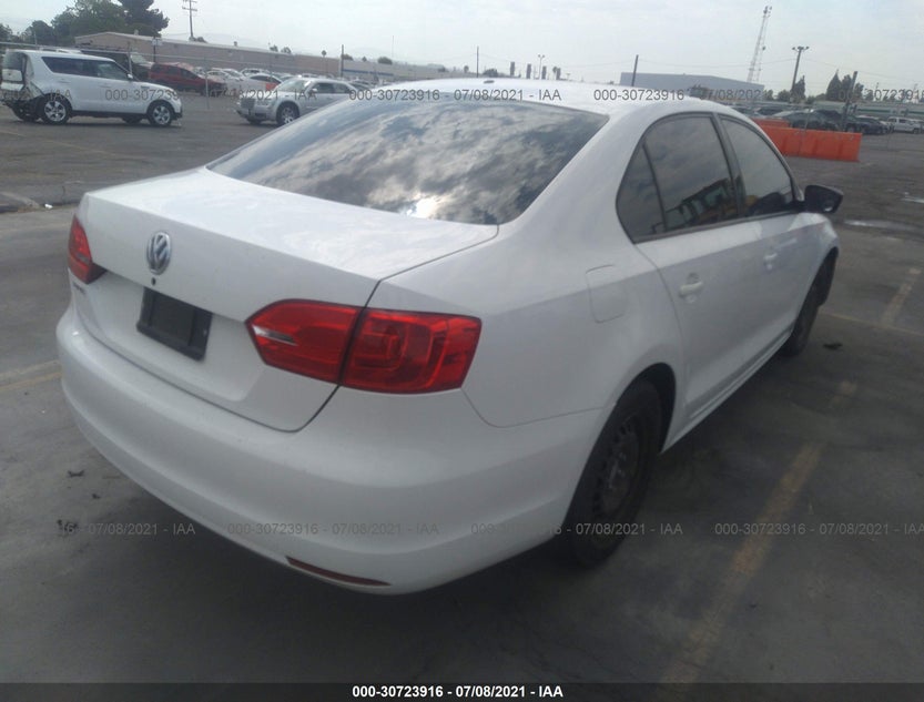 3VW2K7AJ9DM401209