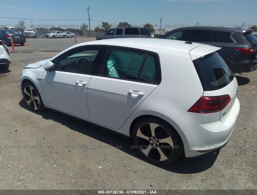 3VW4T7AUXFM007558