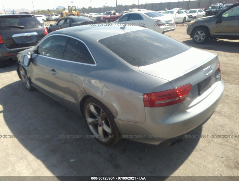 WAULFAFR9AA076235