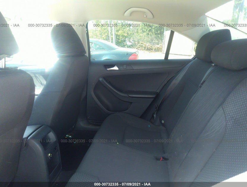 3VW2K7AJ8EM237680