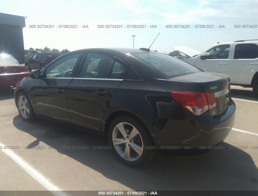 1G1PE5SB3F7141374