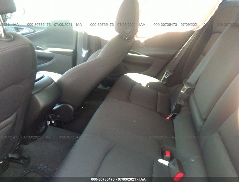 1G1ZB5ST6JF107597