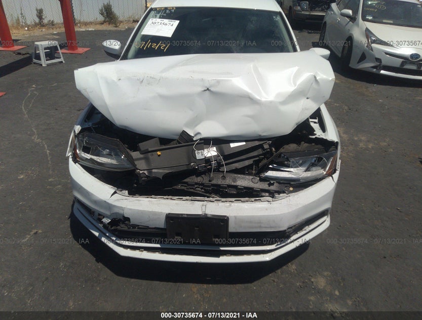 3VW2B7AJ0JM262308
