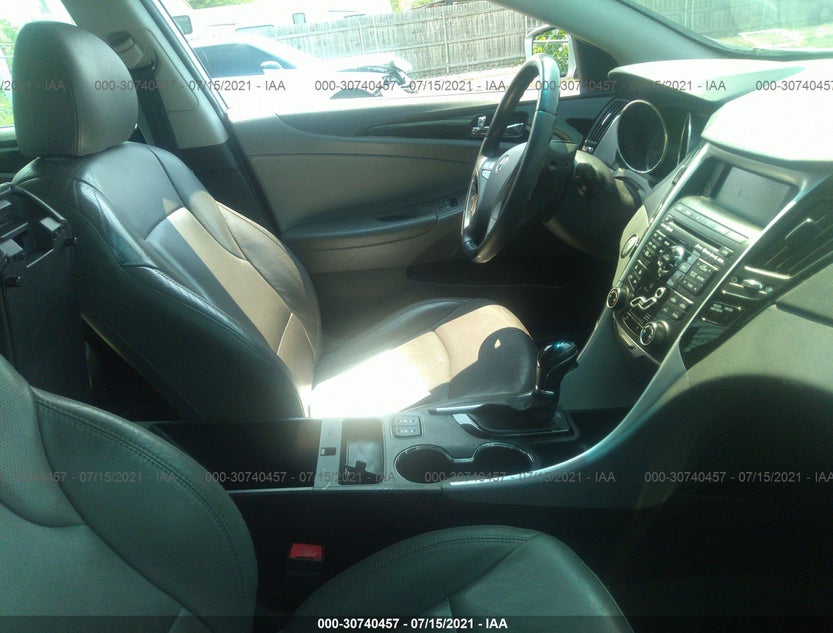 5NPEC4AC2BH130008