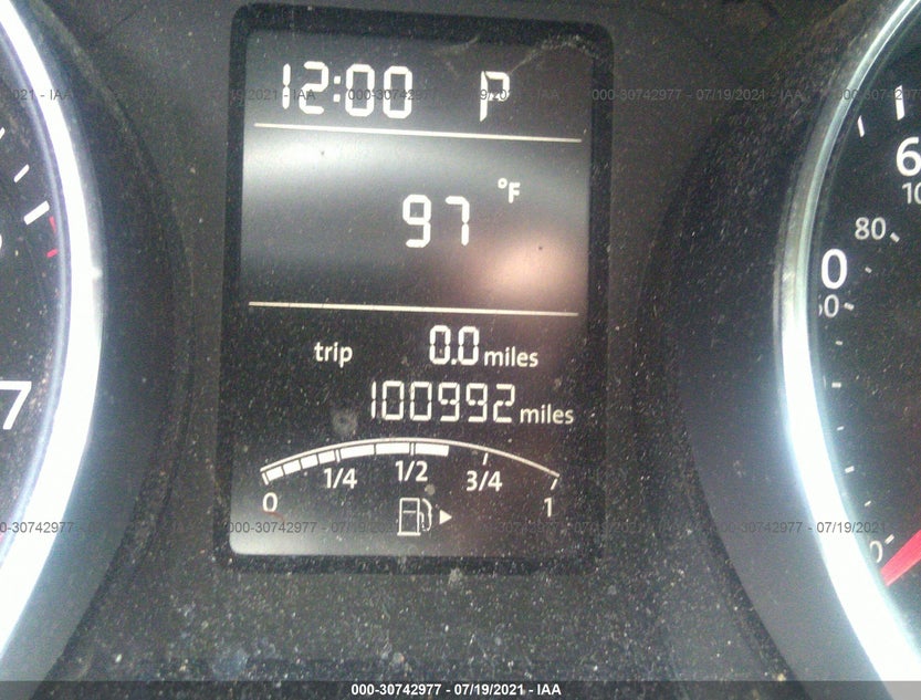 3VW2B7AJ8HM224352