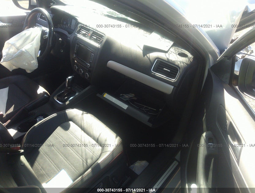 3VW4A7AJ5DM218675