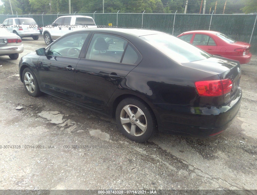 3VW2K7AJ3DM367235