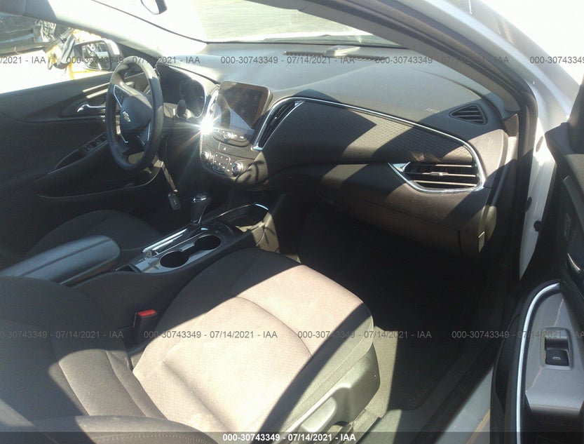 1G1ZD5ST1KF108734