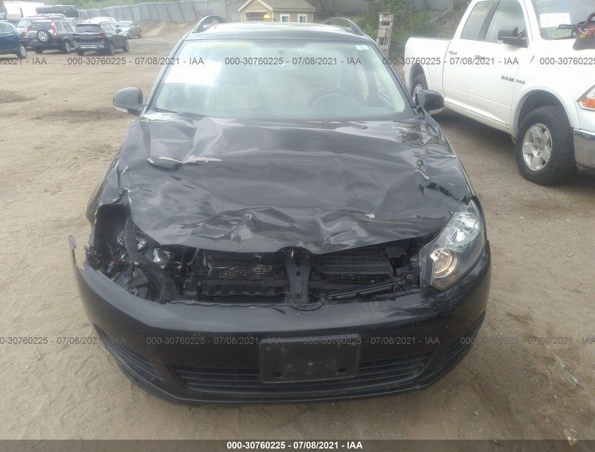 3VWPL7AJ8BM703381