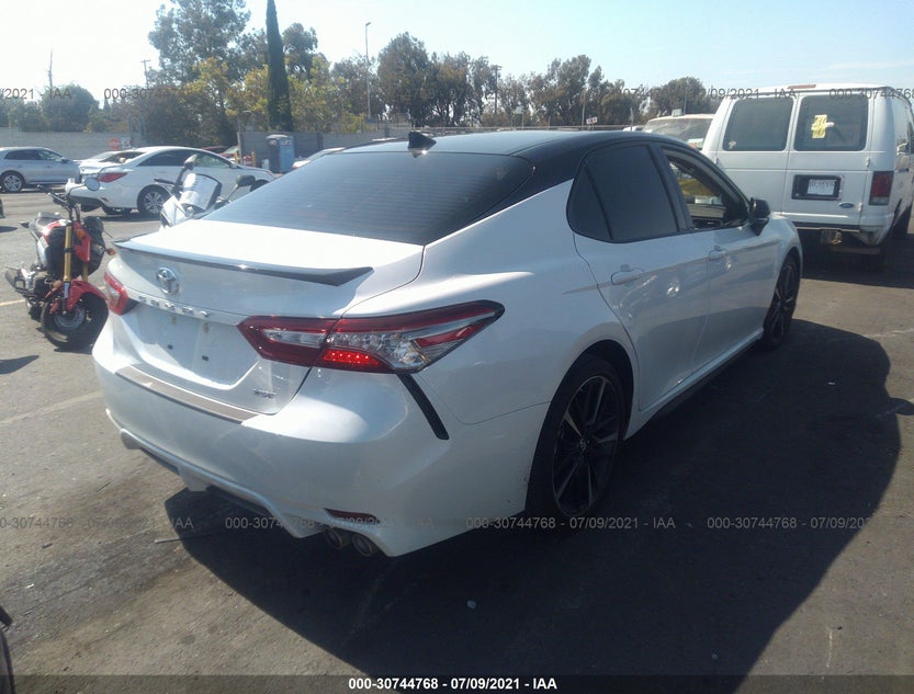 4T1B61HK5KU201600