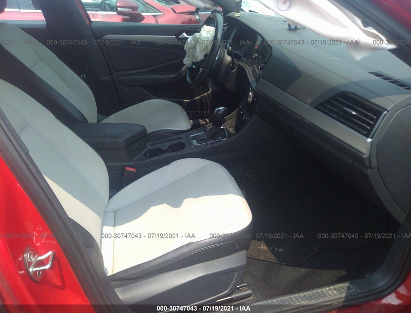 3VWCB7BU6LM053199