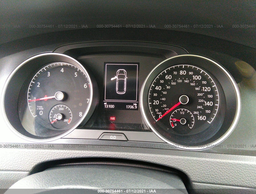 3VWM17AUXKM500236