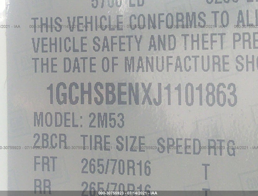 1GCHSBENXJ1101863