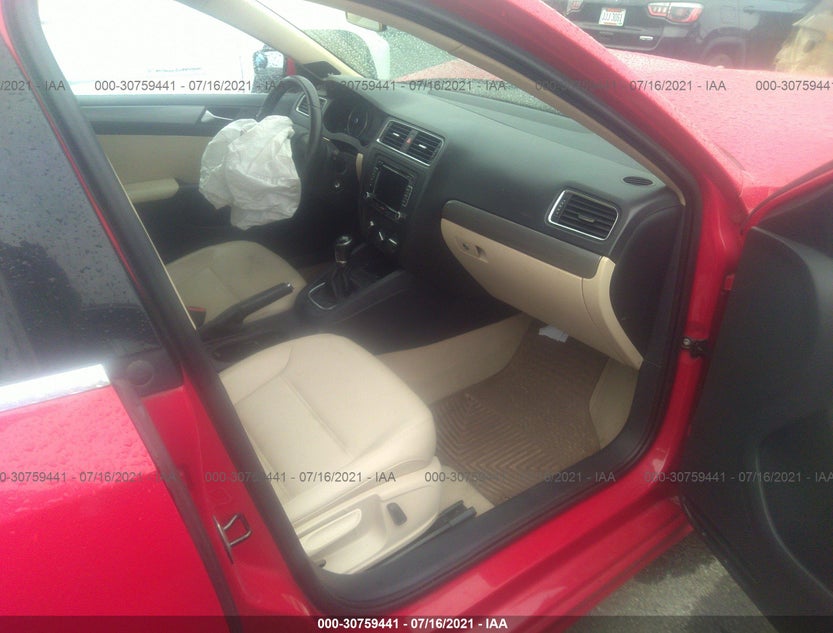 3VW3L7AJXDM250897