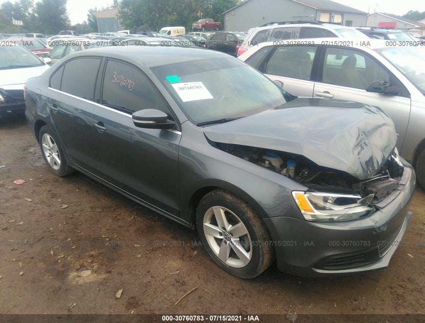 3VW3L7AJXDM277551