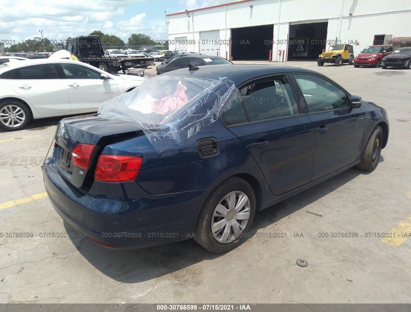 3VWD17AJ9EM233150