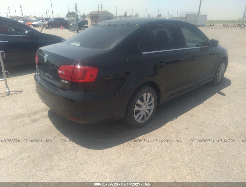 3VWDX7AJ7DM371928