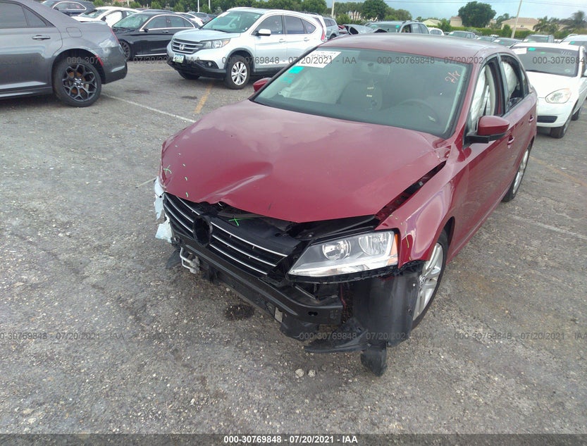 3VW2B7AJ1JM211206